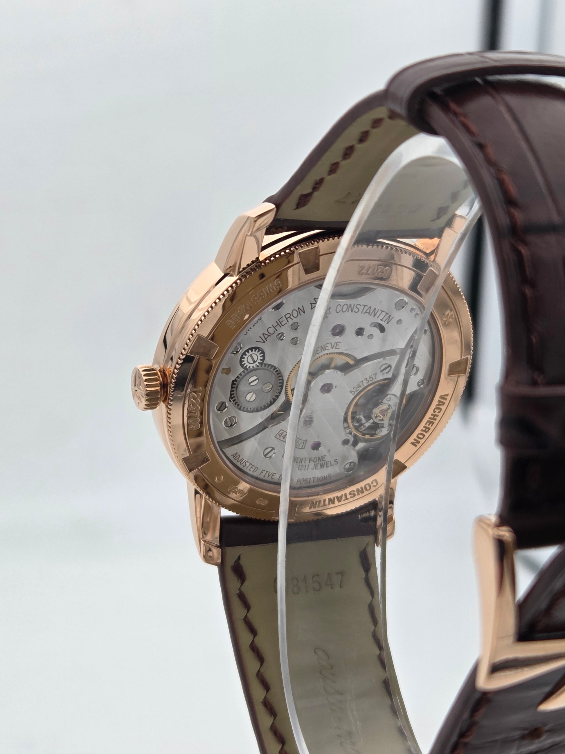 Exhibition caseback showing Vacheron Constantin Calibre 4400 AS manual winding movement, Hallmark of Geneva certified, Côtes de Genève finishing, mint unworn condition