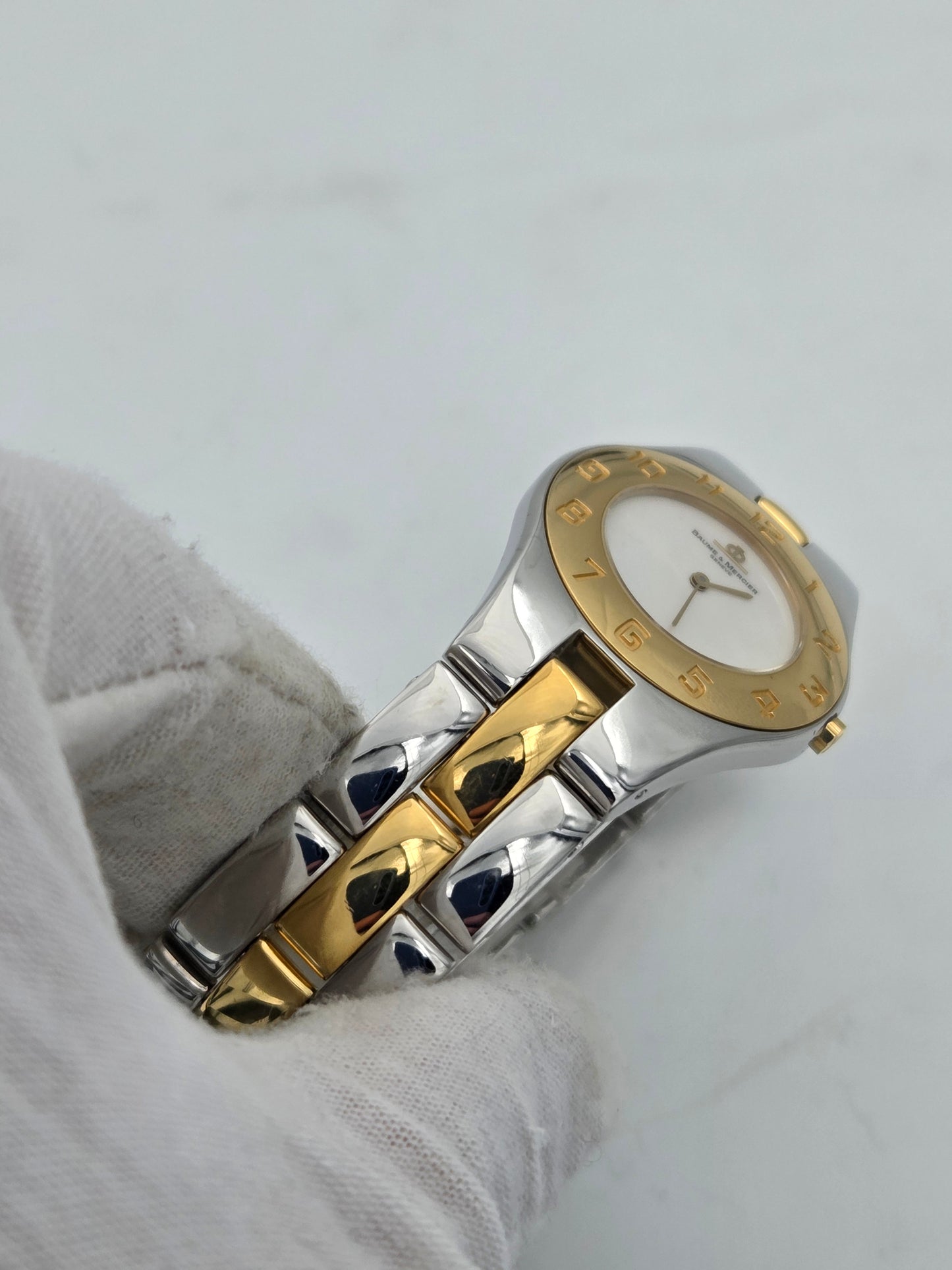 Baume et Mercier Linea mother of pearl dial 5161 31mm