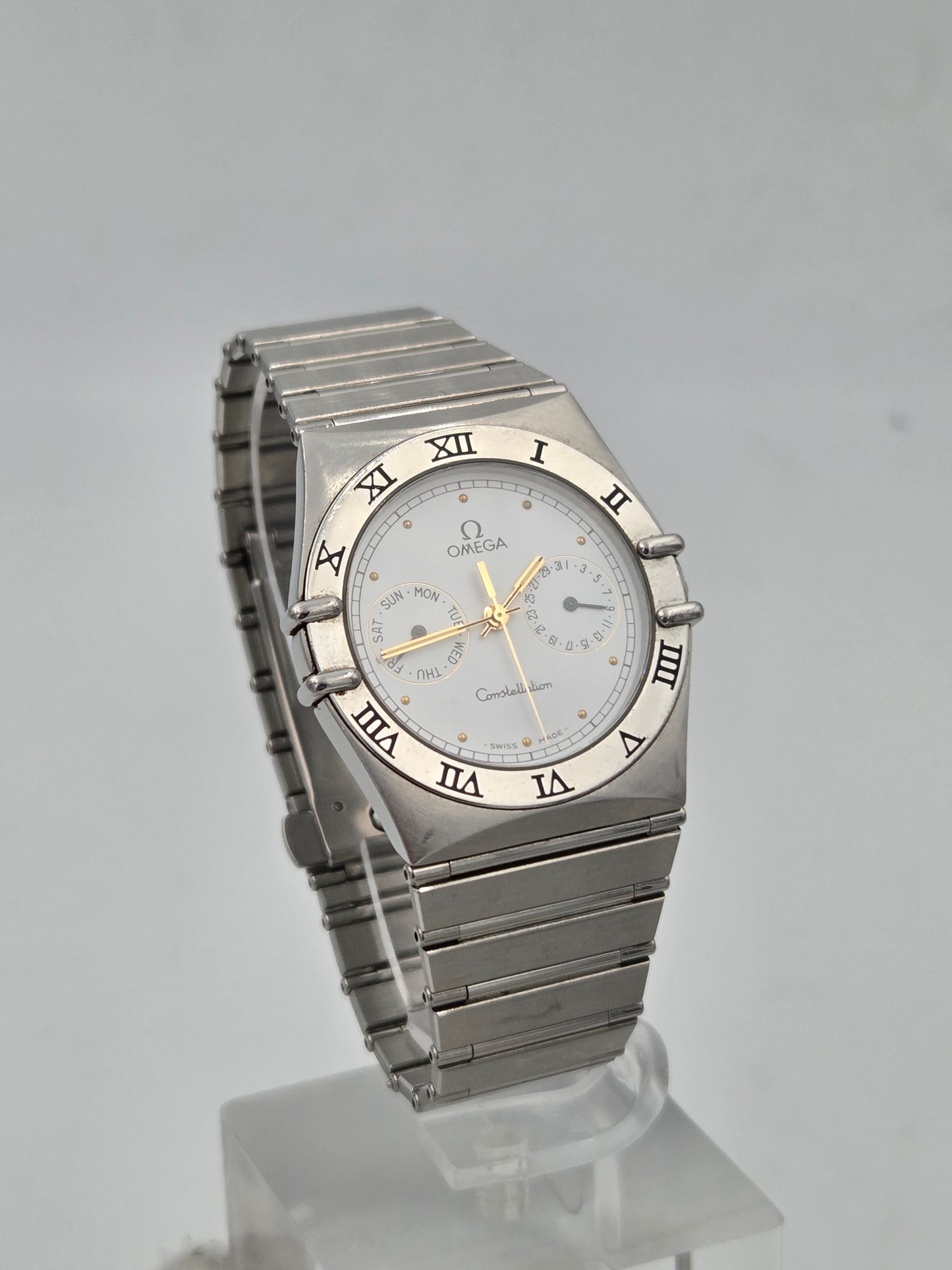 Omega Constellation day date owl Manhattan ref 396.1070 397.1080