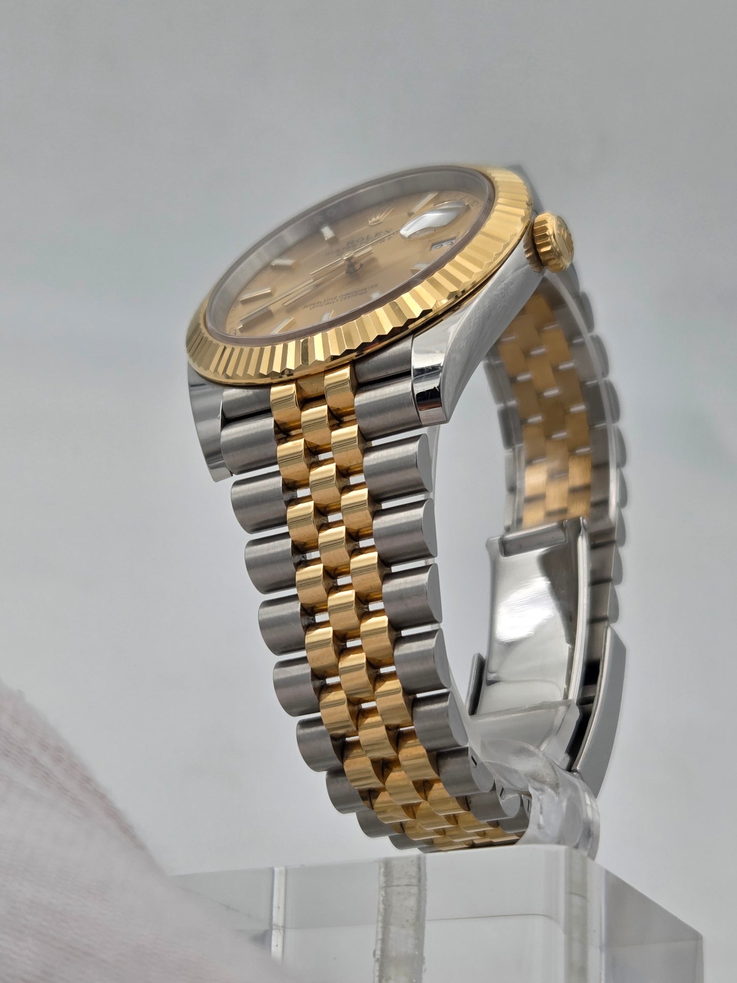 Rolex Datejust 41mm fluted bezel jubilee bracelet steel and gold Champaign dial ref 126333 full set 2023