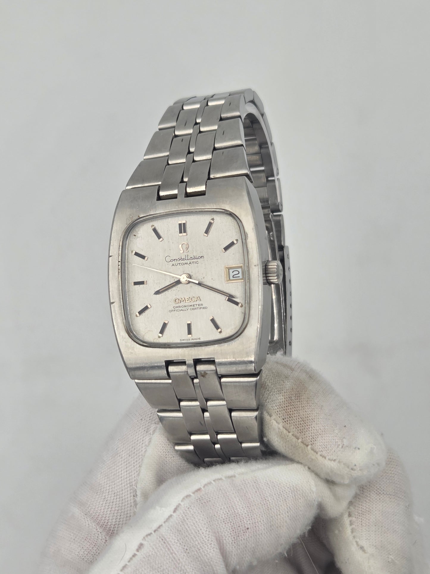 Omega Constellation chronometer tv case 168.047