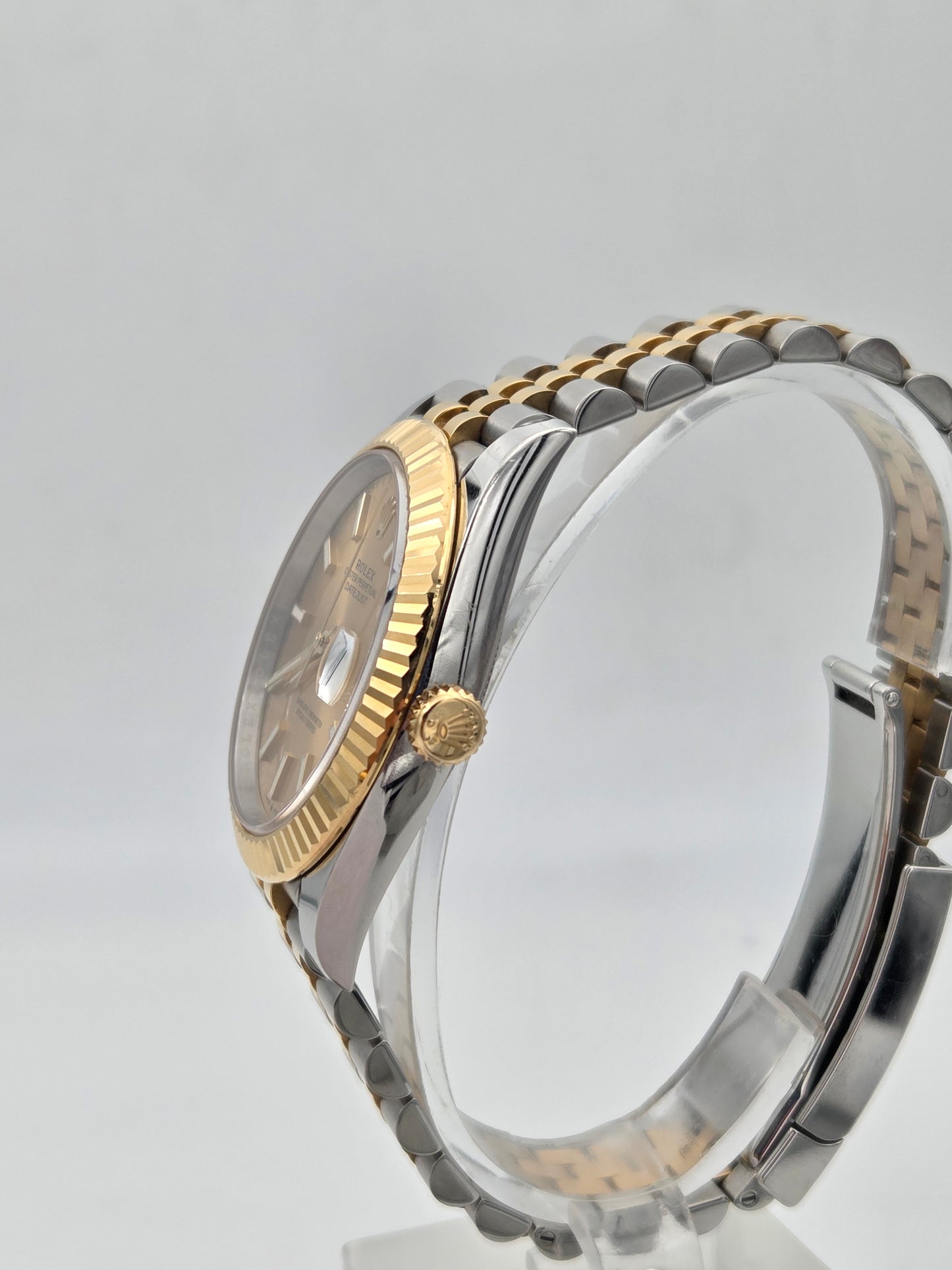 Rolex Datejust 41mm fluted bezel jubilee bracelet steel and gold Champaign dial ref 126333 full set 2023