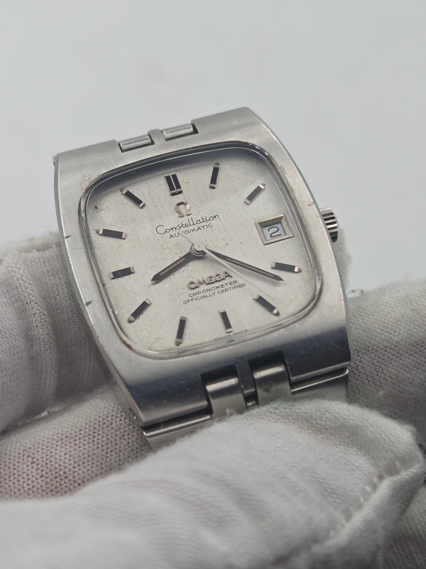 Omega Constellation chronometer tv case 168.047
