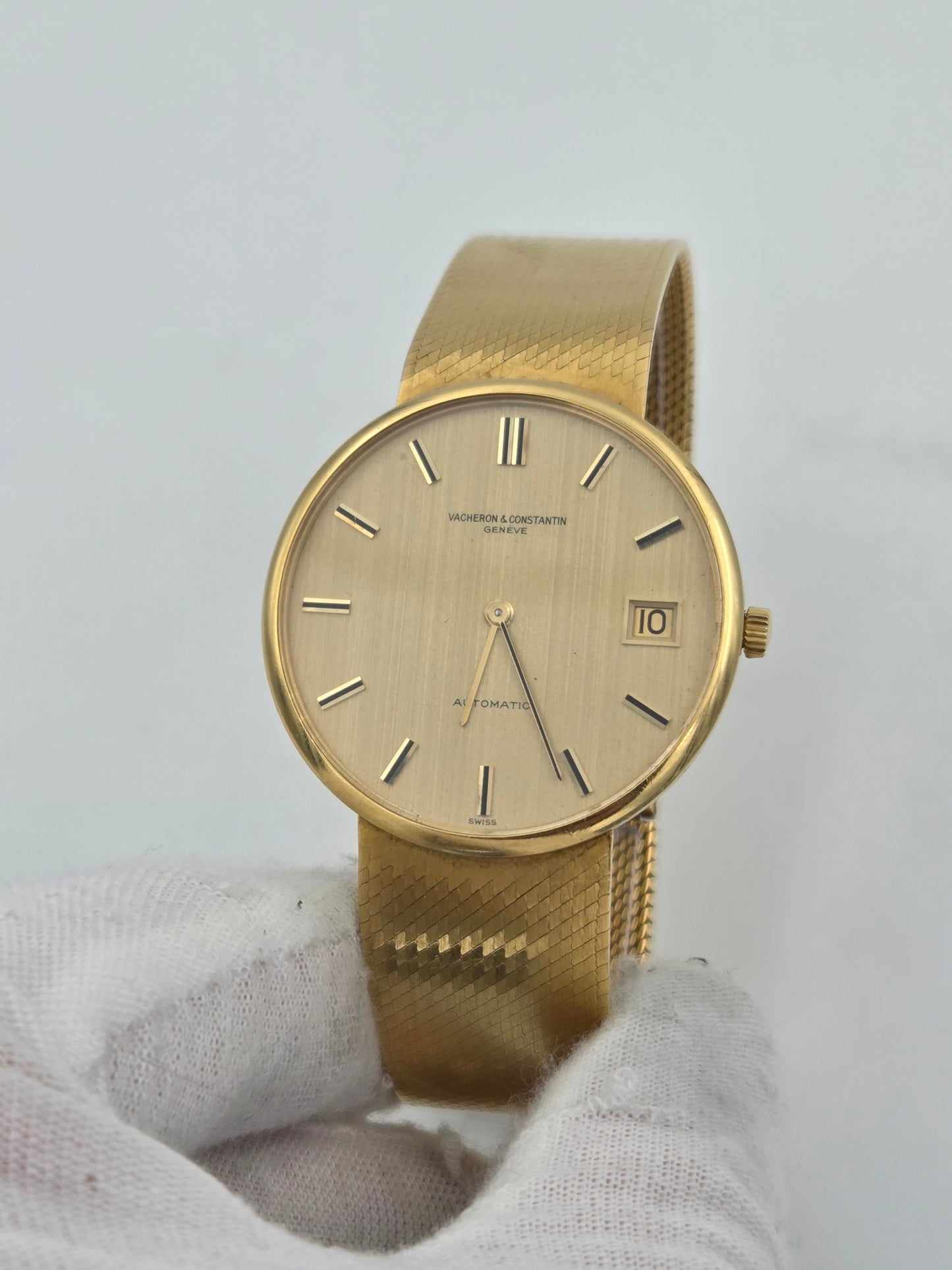 Vacheron Constantin vintage 80s gold bracelet watch patrimony 35mm 44012