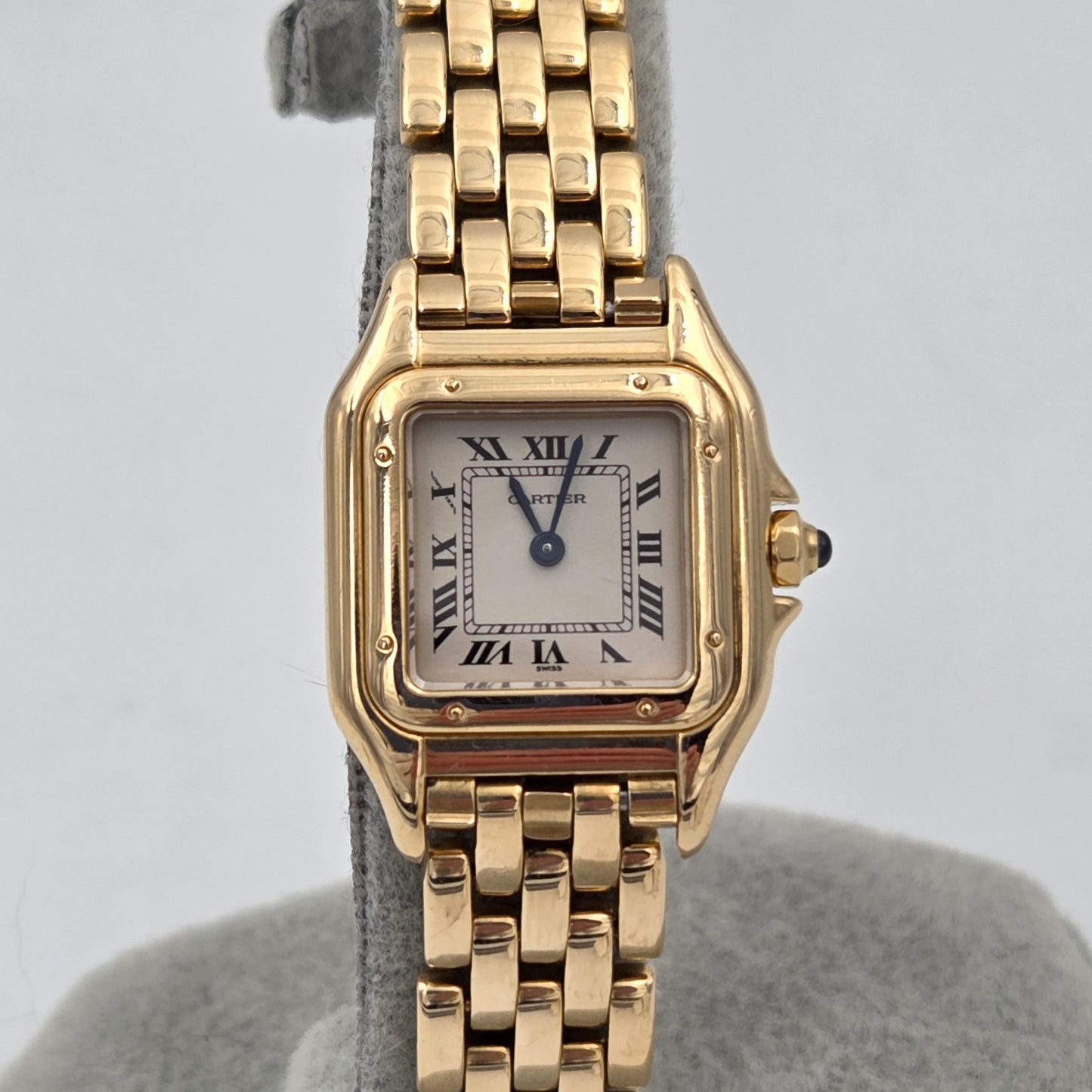 Cartier panthère small 18k gold 86691 box. Serviced