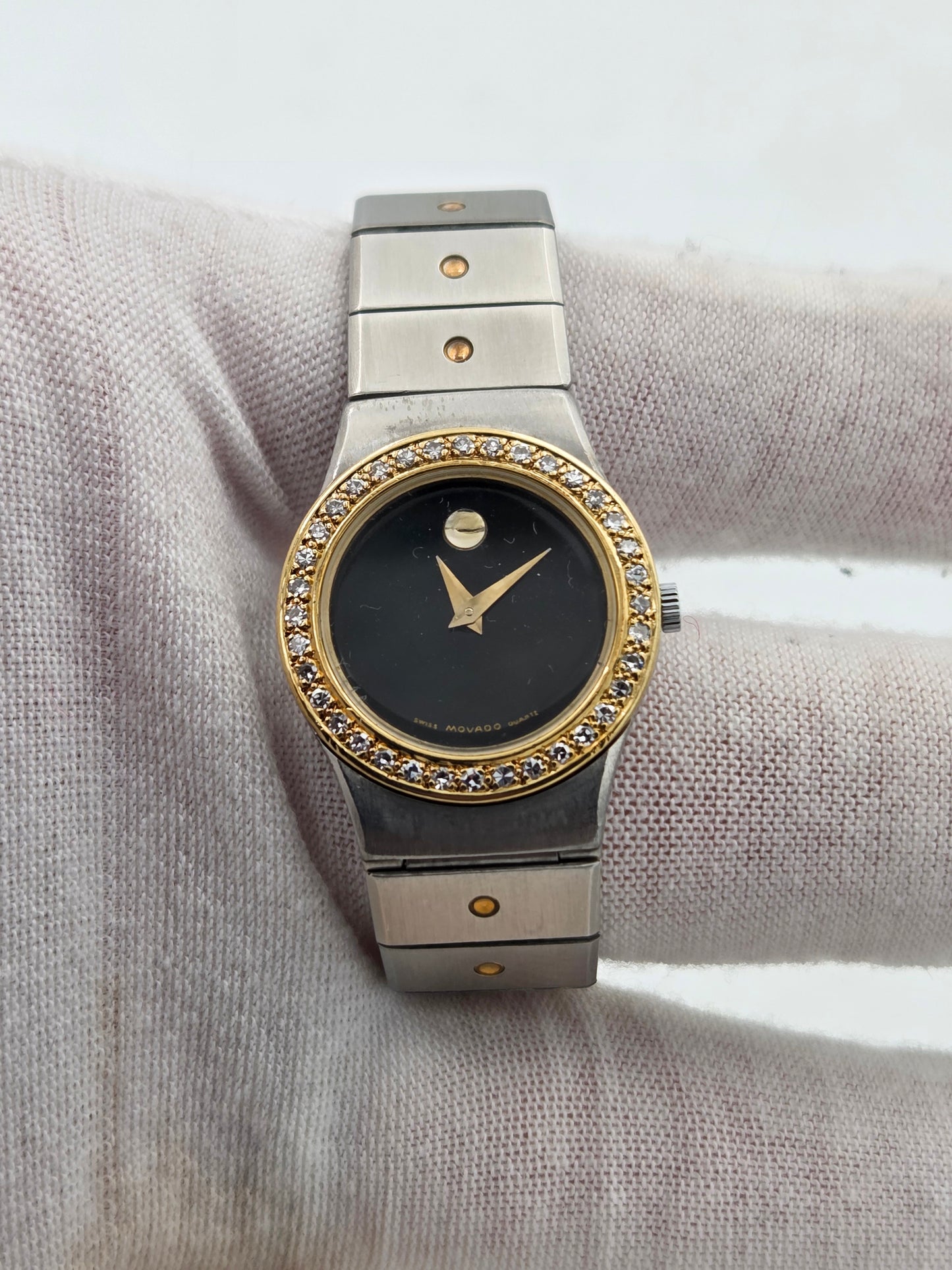 Movado museum lady 24mm quartz diamonds steel and gold 85a1836