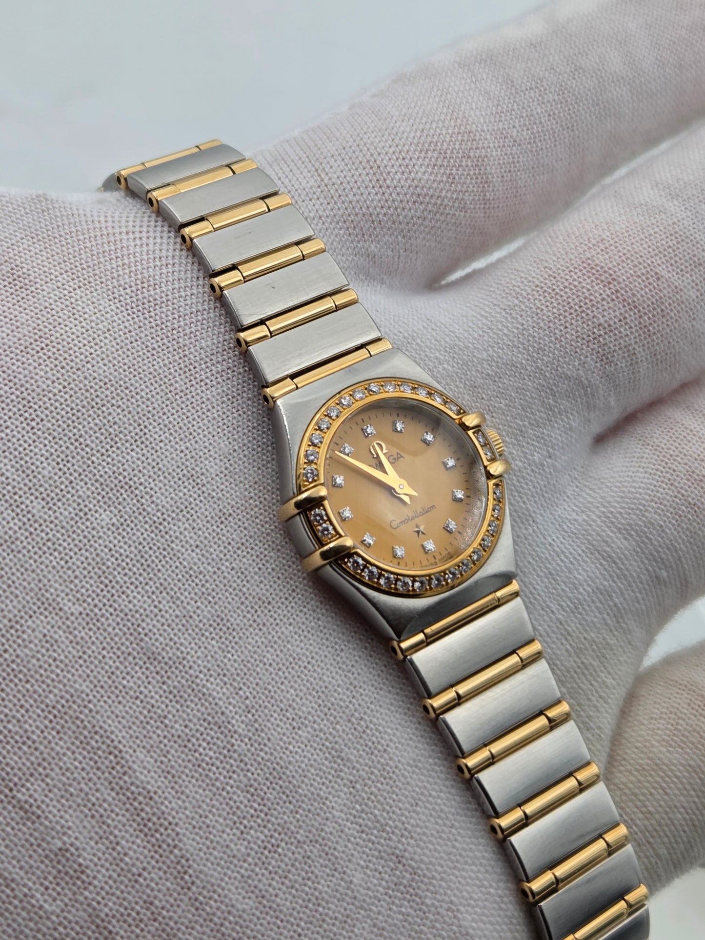 Omega lady constellation 22mm diamonds steel and gold ref 1267.75.00
