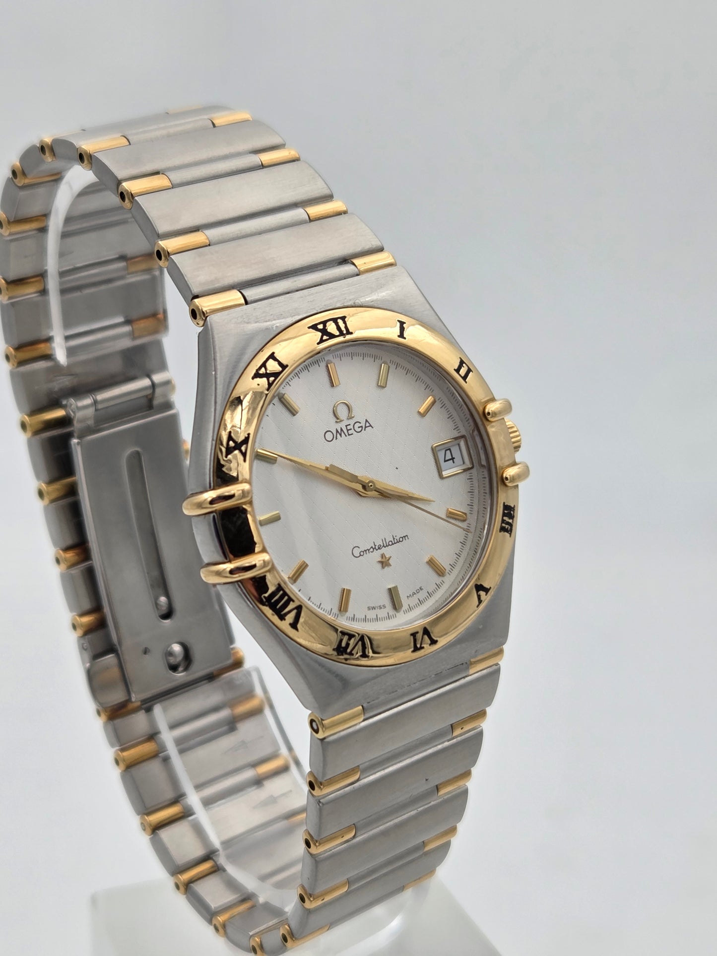 Omega Constellation Manhattan – Ref. 1312.30 33.5mm, Quartz, Steel & 18k Yellow Gold full set