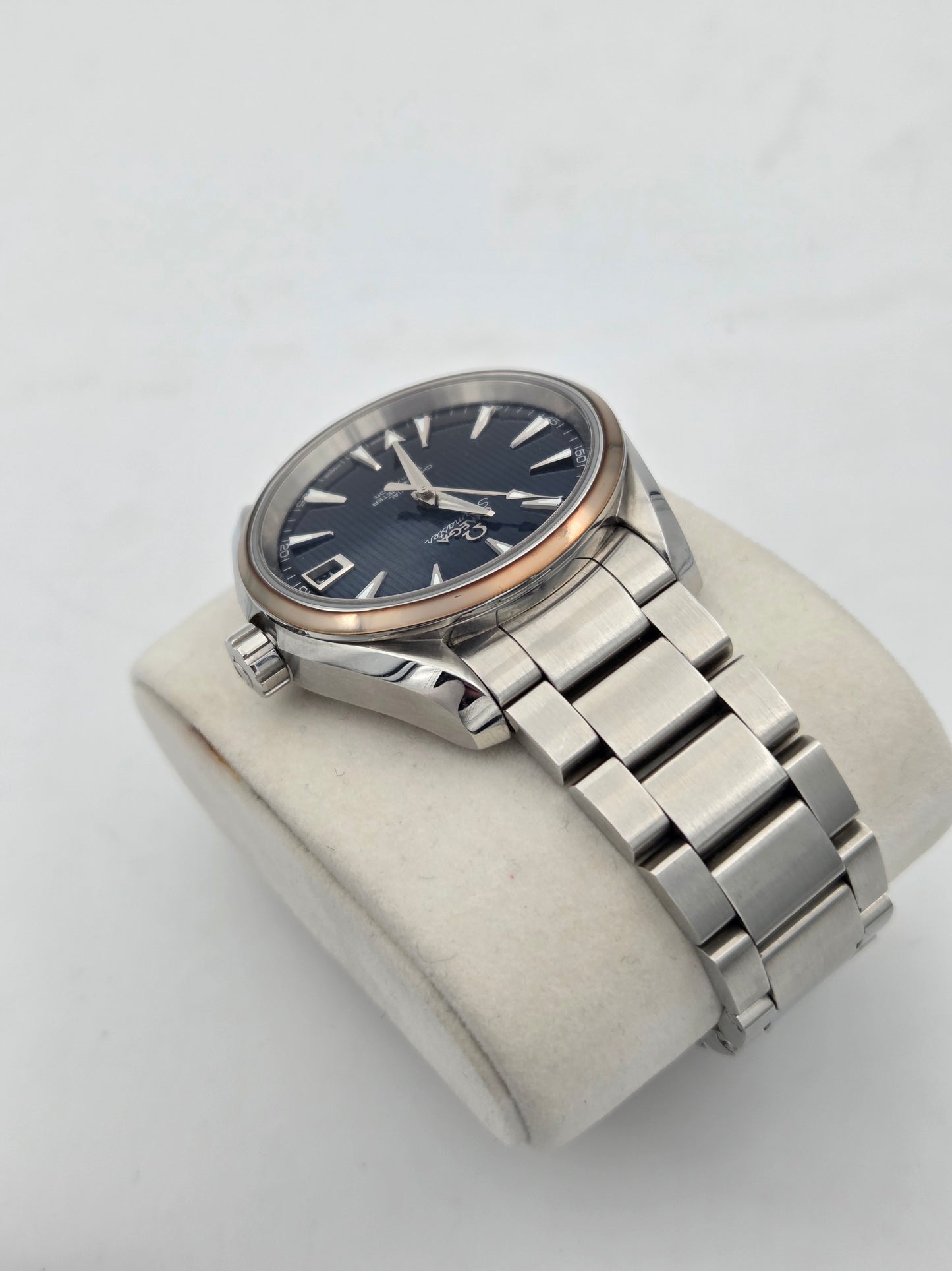 Omega aqua terra 39mm blue dial Skyfall James bond 231.10.39.21.03.001