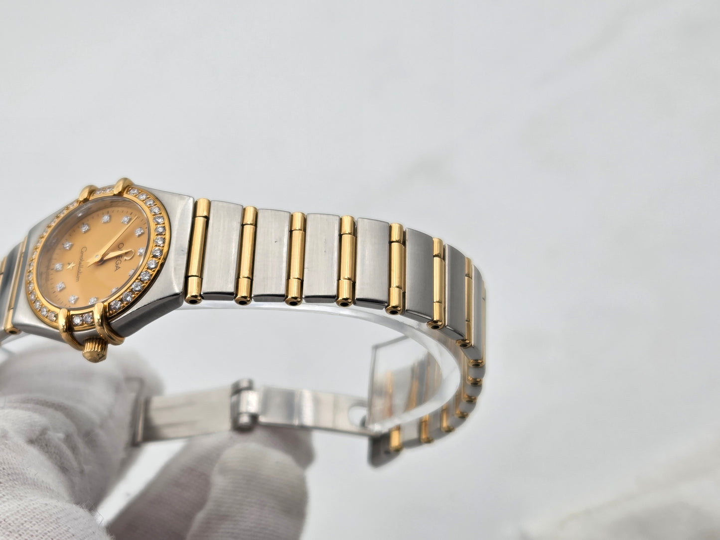 Omega lady constellation 22mm diamonds steel and gold ref 1267.75.00