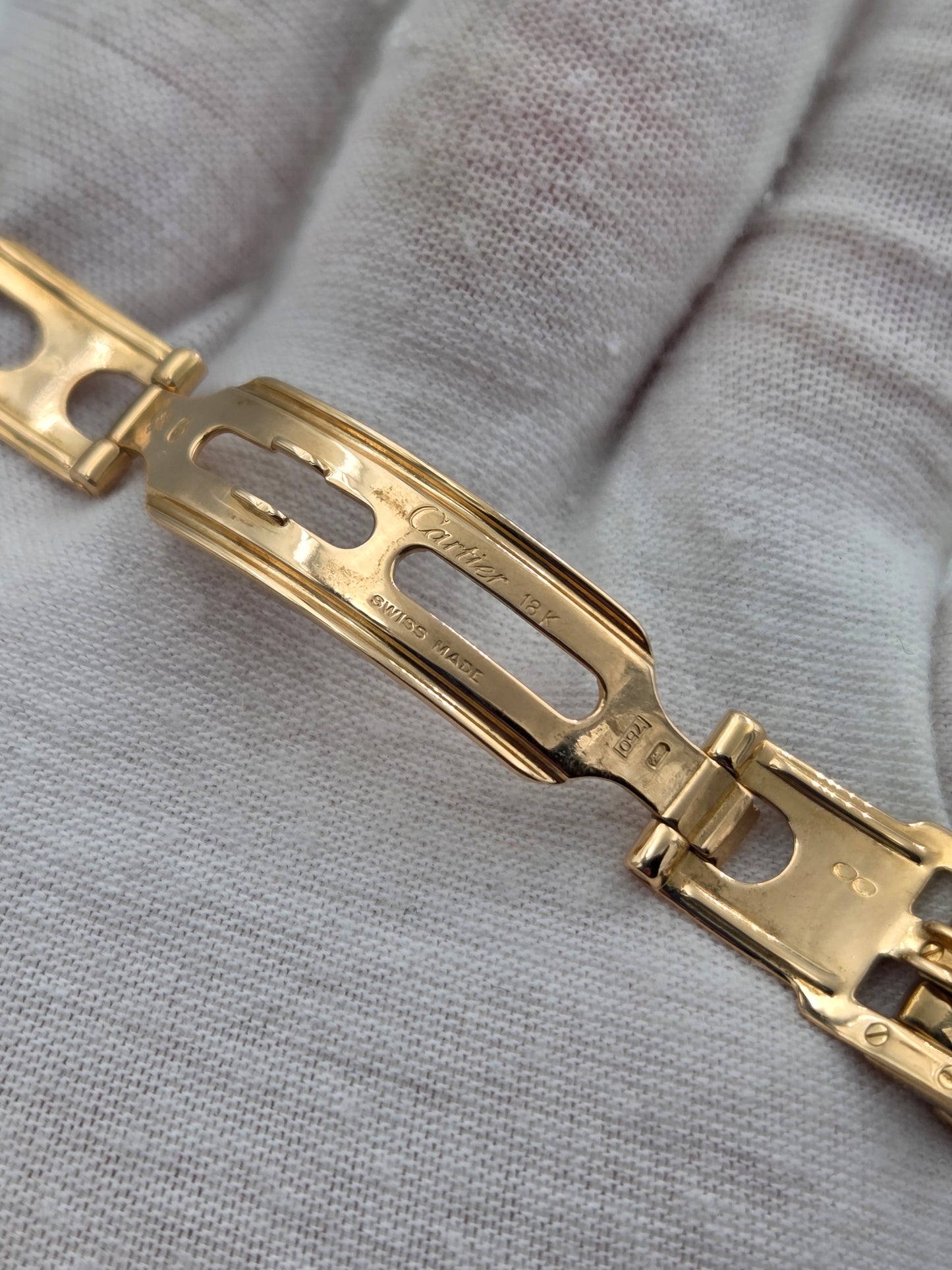 Cartier panthère small 18k gold 86691 box. Serviced