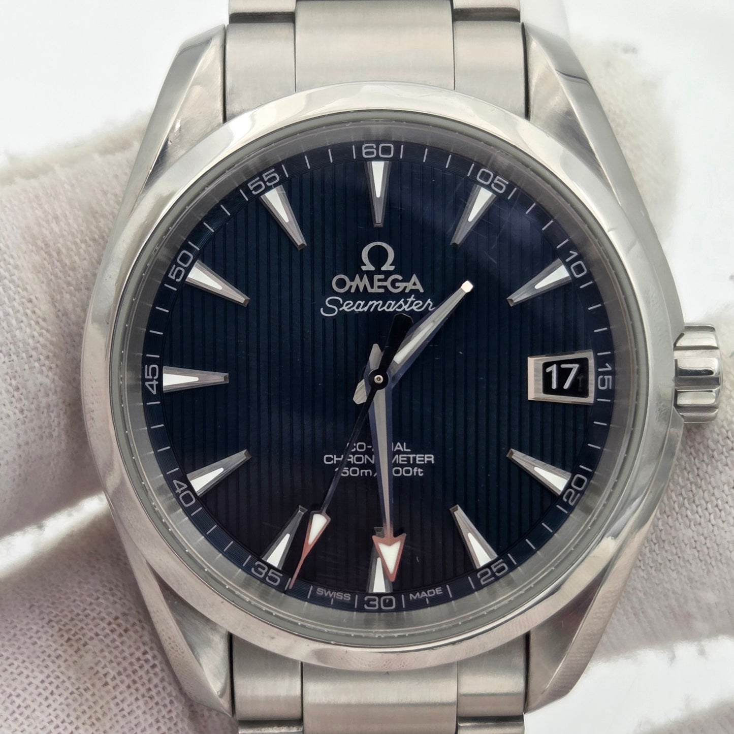 Omega aqua terra Skyfall 231.10.39.21.03.001 blue dial