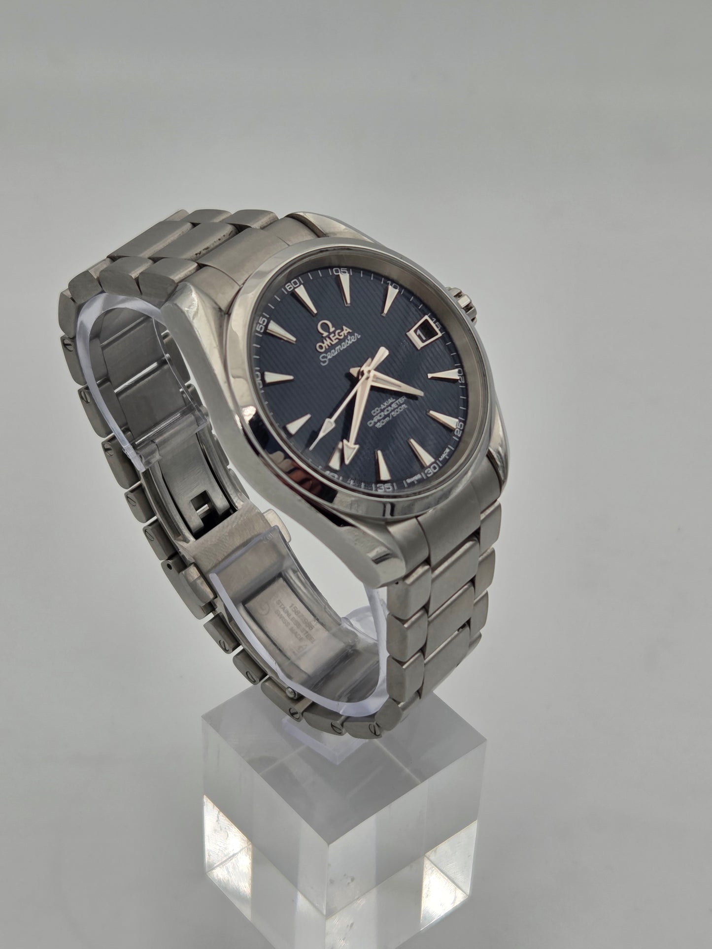 Omega aqua terra Skyfall 231.10.39.21.03.001 blue dial