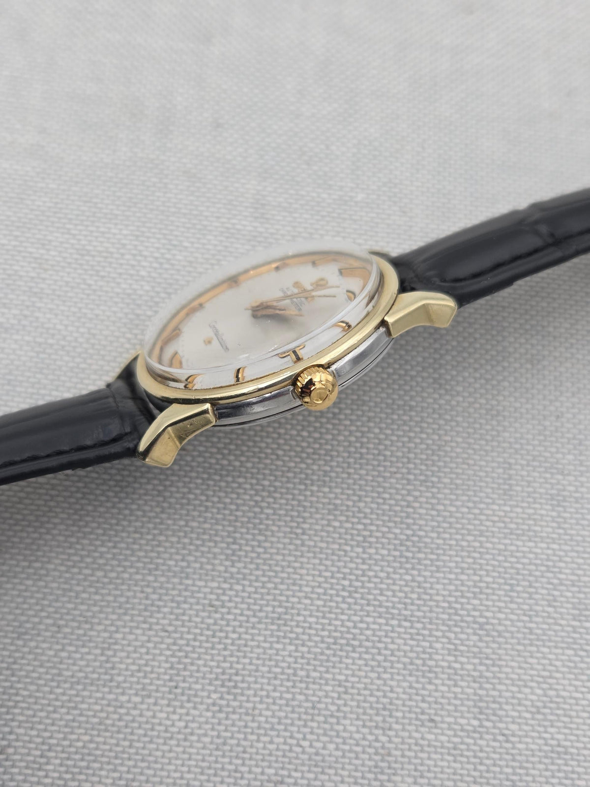 Omega Constellation Pie-pan dogleg gold cap constellation (463)