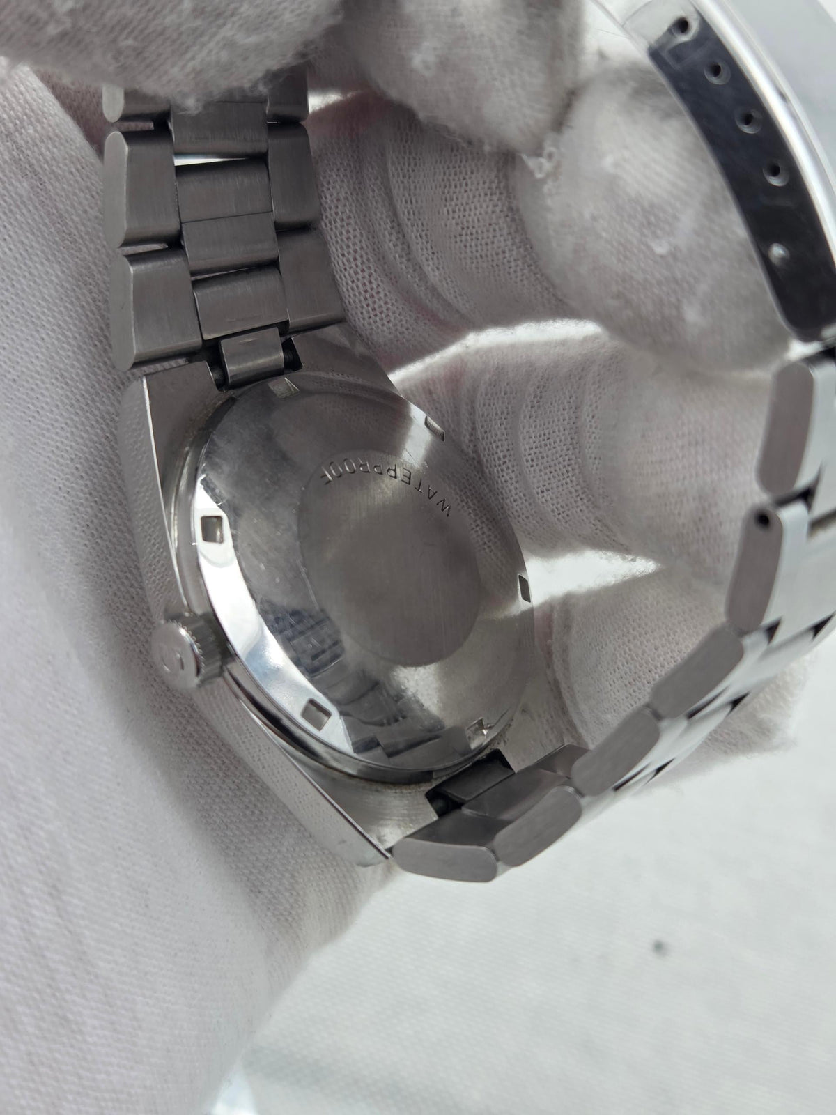 Omega Genève Serviced 1y warranty 166.099 sunburst dial