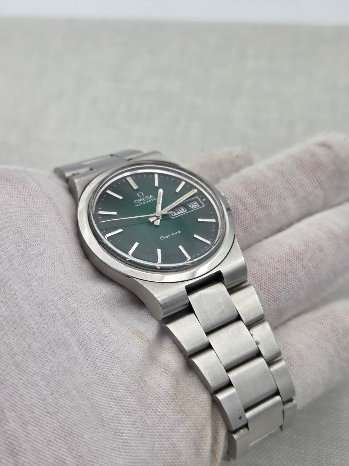Omega Genève Serviced Day-date green spider dial Genève
