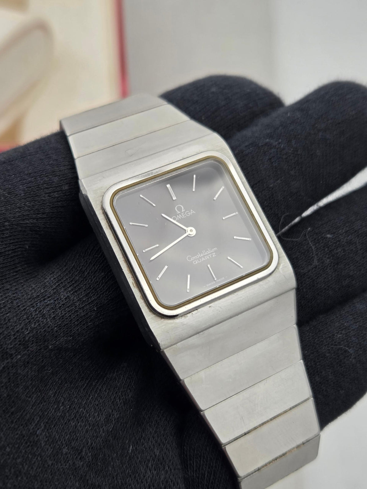 Omega Constellation Quartz integrated bracelet