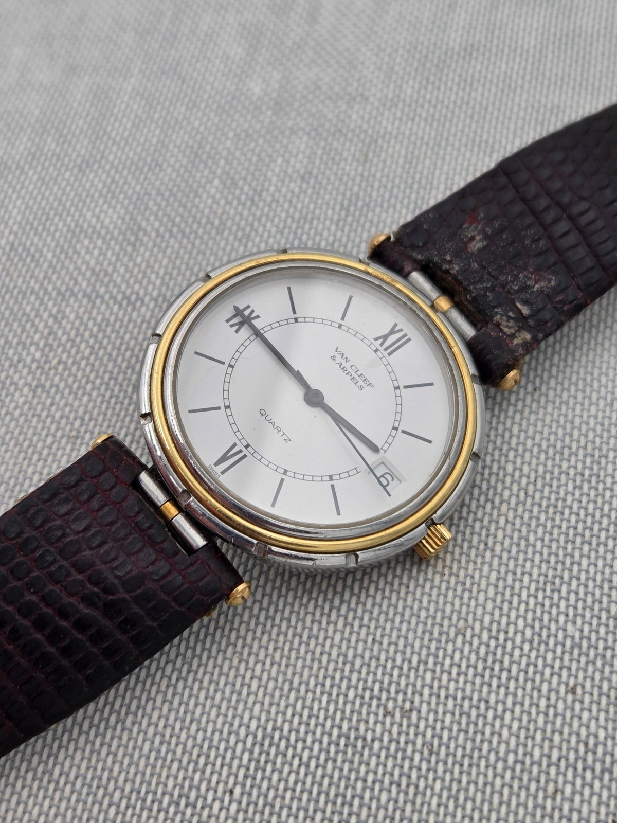 Van Cleef & Arpels La Collection 18k gold and steel quartz (243)