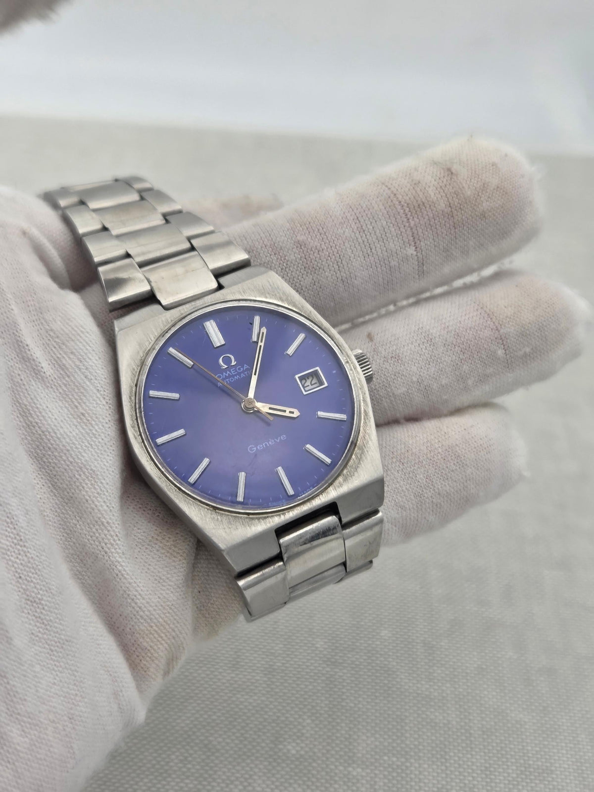 Omega Genève 166.099 blue dial automatic